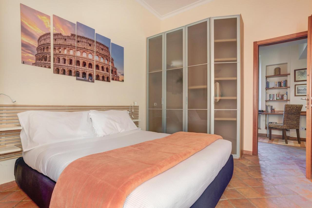 Colosseo Residenza Sette Sale Rome Bagian luar foto